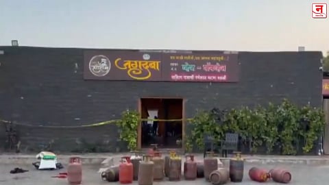 पुण्यात हॉटेलमध्ये स्फोट; ९ कामगार होरपळले 