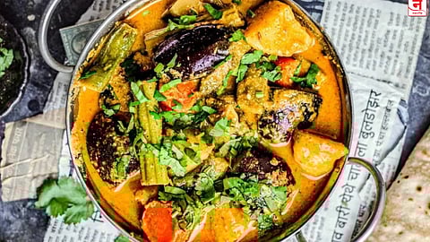 Makar Sankranti 2026 : जो न खाई भोगी तो सदा रोगी! १० मिनिटांत तयार भोगीची भाजी; चवीसोबत मिळतील ढीगभर फायदे