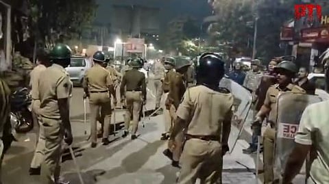 भिवंडीत तुफान राडा; पोलिसांकडून सौम्य लाठीचार्ज