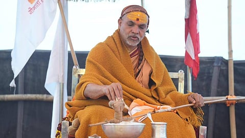 "जोपर्यंत पोलीस, मेळा प्रशासन येऊन माफी मागत नाही..."; शंकराचार्य अविमुक्तेश्वरानंद उपोषणावर 