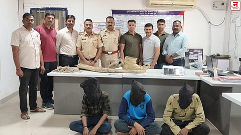 पेण : ब्रास पंचधातूच्या वस्तूंची चोरी; तिघांना अटक