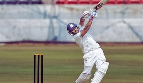 रणजी करंडक क्रिकेट स्पर्धा : सर्फराझचा द्विशतकी तडाखा! मुंबईचा तब्बल ५६० धावांचा डोंगर; हैदराबादची २ बाद १३८ पर्यंत मजल