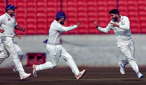 Ranji Trophy: मुंबईची उपांत्यपूर्व फेरीत धडक; हैदराबादवर ९ गडी राखून शानदार विजय; फिरकीपटू मुशीरचे ५ बळी