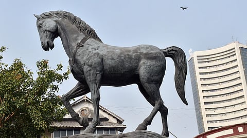 Kala Ghoda Arts Festival : मुंबईच्या कला महोत्सवाची ओळख असलेल्या 'काळा घोडा' नावामागची गोष्ट काय?