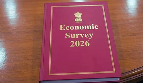 ऋग्वेद ते रामायण, मार्क टली ते व्लादिमीर लेनिन ; भारदस्त उल्लेखाने सजले आर्थिक सर्वेक्षण