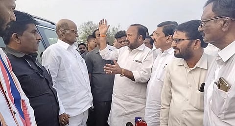 शरद पवार पुन्हा सार्वजनिक कार्यात सक्रिय;  प्रदूषित नीरा नदीचा आकस्मिक आढावा 