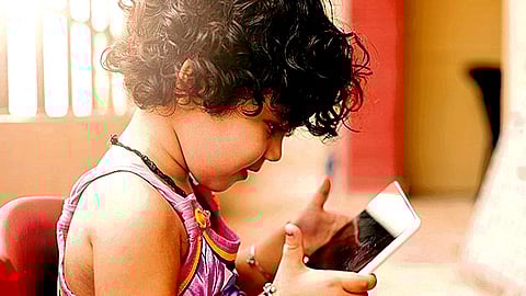 डिजिटल व्यसनावर टास्क फोर्स; माहिती आणि तंत्रज्ञान मंत्री आशिष शेलार यांची माहिती