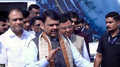 अजित पवारांच्या मृत्यूचे राजकारण बंद करा! मुख्यमंत्री देवेंद्र फडणवीसांनी खडसावले