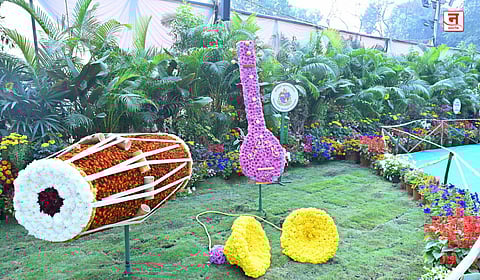 फुलांचा संगीतमय उत्सव