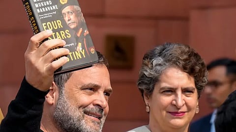 प्रकाशनापूर्वीच नरवणे यांच्या पुस्तकाचे वितरण केल्याप्रकरणी FIR