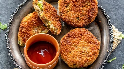 झटपट आणि कुरकुरीत मिक्स भाज्यांचा कटलेट; संध्याकाळच्या चहा किंवा नाश्त्यासाठी परफेक्ट!