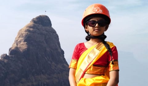 लहान वय, मोठी उंची  