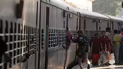 धावती ट्रेन पकडताना झालेला मृत्यू हा अपघातच! उच्च न्यायालयाने केले स्पष्ट 