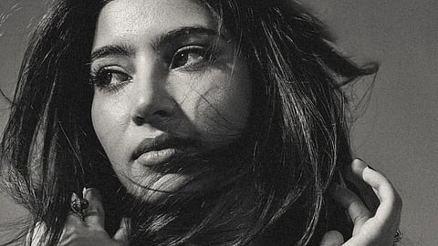 ‘धुरंधर’च्या म्युझिक लॉन्चमध्ये अभिनेत्री सारा अर्जुनची स्टाइल भारीच; १.५० लाखांच्या जॅकेटने वेधलं लक्ष, Photos पाहा