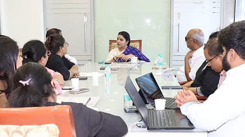 मालमत्ता कर व पाणीपट्टी प्रणालीत सुधारणा करणार! महापौर रितू तावडे यांचा निर्धार, कंत्राटदारांची साखळी मोडीत काढणार