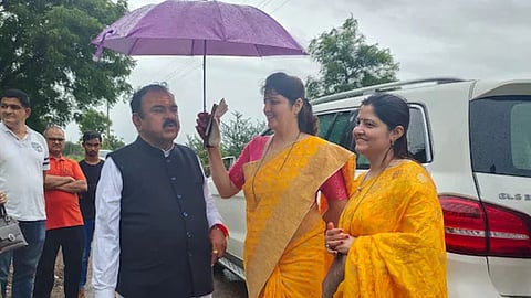 अशोक खरात प्रकरणाने राजकीय खळबळ!