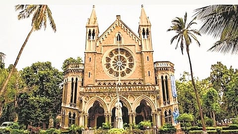 मुंबई विद्यापीठात आंतरराष्ट्रीय विद्यार्थ्यांसाठी पीएचडीचे दालन खुले; PHD अभ्यासक्रमाला विद्या परिषदेची मंजुरी