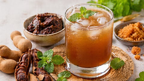 चिंचेचं सरबत ट्राय केलंय का? जाणून घ्या फायदे आणि सोपी रेसिपी