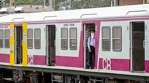 Mumbai: मध्य रेल्वेकडून १५ डब्यांच्या लोकलची तयारी; टिटवाळा ते वासिंददरम्यान आज रात्री विशेष ब्लॉक 