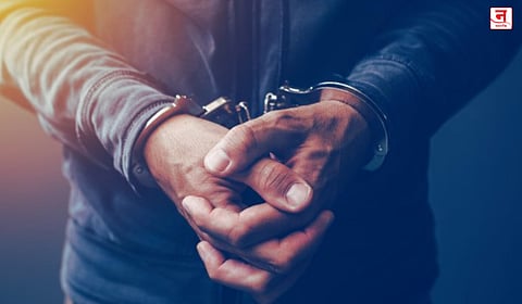 अल्पवयीन मुलीवरील अत्याचारप्रकरणी आरोपीसह लॉज मालक अटकेत; अवैध प्रकारांवर अंकुशाची मागणी