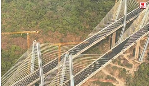 १२५ लाख टन भार पेलण्याची क्षमता; पुलाचे आयुर्मान १०० वर्षांचे 