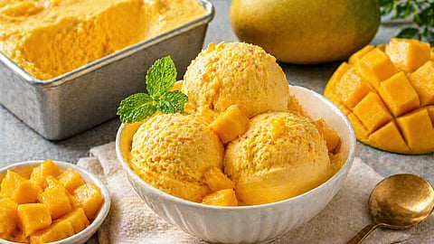 Summer Special : क्रीमी मँगो आईस्क्रीम; चव अशी की मुलं खुश होतील, वाचा रेसिपी
