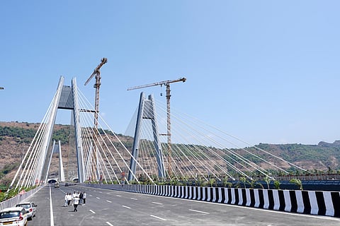 ही तर कनेक्टिंग लिंक; मिसिंग लिंकचे उद्घाटन करताना मुख्यमंत्र्यांनी केले बारसे