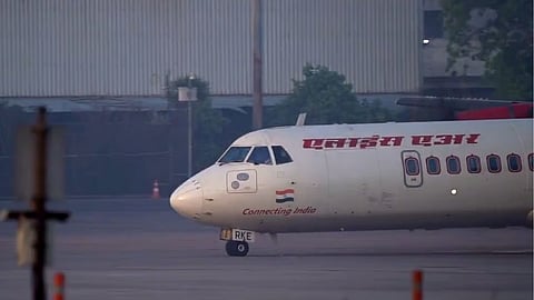 जळगाव-दिल्ली विमानसेवा तांत्रिक कारणामुळे पुढे ढकलली