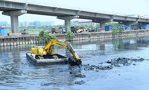 Mumbai : नालेसफाई पाहणी दौऱ्यावरून भाजप-शिंदे गट आमनेसामने; महापौरांच्या दौऱ्यानंतर आता उपमहापौरांचे दौरे