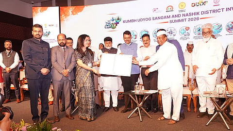 कुंभमेळा डिजिटल आणि पर्यावरणपूरक; मुख्यमंत्री देवेंद्र फडणवीस यांचे प्रतिपादन, कुंभ उद्योग संगम व गुंतवणूक शिखर परिषदेत करार