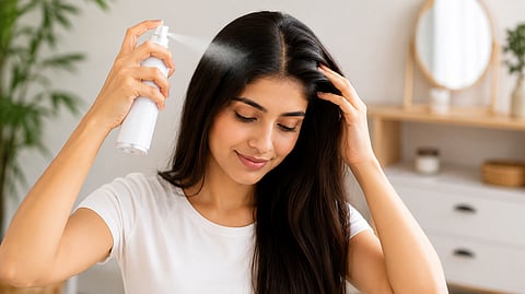 Hair Care Tips : धुतल्यानंतरही केस तेलकट दिसतात? शॅम्पू न करता 'या' सोप्या उपायाने मिळवा फ्रेश हेअर लूक