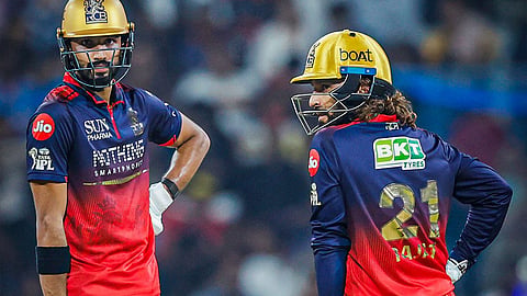 RCB vs MI IPL 2026 : बंगळुरूला सूर गवसणार की रायपूरमध्ये मुंबई चमकणार?