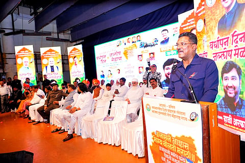 Mumbai : मराठी न शिकल्यास चालकांवर कारवाई अटळ; परिवहन मंत्री प्रताप सरनाईक यांचा इशारा