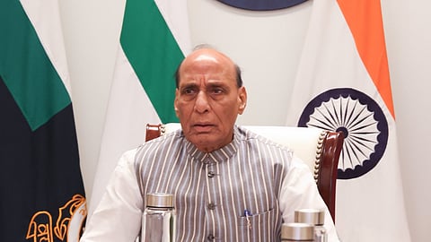 घाबरण्याचे कारण नाही, सर्व सुरळीत - राजनाथ सिंह; पुरवठा साखळी व्यवस्थित, वीजपुरवठा अखंडित ठेवण्यासाठी ठोस उपाय