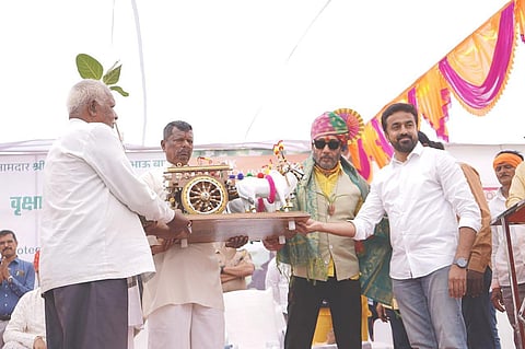 Sangli : जॅकी श्रॉफ यांच्या उपस्थितीत विट्यात 'ट्री आर्मी'चा शुभारंभ; आमदार बाबर यांच्या उपक्रमाचे केले तोंडभरून कौतुक