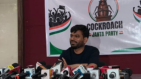 'झुरळां'चे २० जूनपासून बेमुदत आंदोलन; प्रधानांच्या राजीनाम्याची मागणी, आज पुण्यात निदर्शने