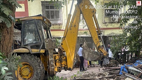 Mumbai : आरक्षित भूखंडांनी घेतला मोकळा श्वास; १२ वर्षांनंतर बांधकाम जमीनदोस्त 