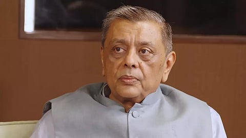 निवृत्त न्यायाधीश गौतम पटेल यांना धमकी; गुन्हा दाखल