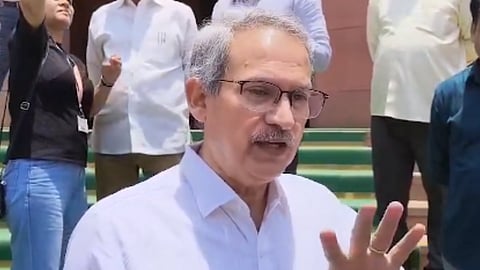 पक्षाचे विलिनीकरण होऊ शकते, गटाचे नाही; लोकसभा अध्यक्षांच्या भेटीनंतर अनिल देसाईंचा मोठा दावा