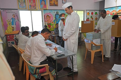कृष्णा कारखान्यासाठी आज मतदान; १५४ केंद्रांवर १५२८ कर्मचाऱ्यांची नेमणूक, दोन जिल्ह्यांतील १५३ मतदान केंद्रांवर लगबग