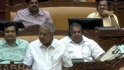 पीएम श्री योजनेवर काँग्रेसचे घूमजाव; डाव्यांची टीका; केरळ विधानसभेत हंगामा, सभात्याग