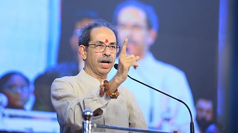 बंड नव्हे, फडणवीसांचे पंख कापण्याचे षडयंत्र; उद्धव ठाकरे यांचा आरोप, ६ खासदारांना अपात्र ठरवण्याची केली मागणी