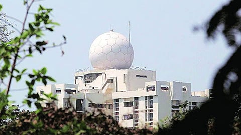 मुंबईतील दोन्ही डॉपलर रडार यंत्रणा ठप्प; पावसाचा अचूक अंदाज घेण्यात अडचण; कुलाब्यातील यंत्रणा १५ दिवसांपासून बंद  
