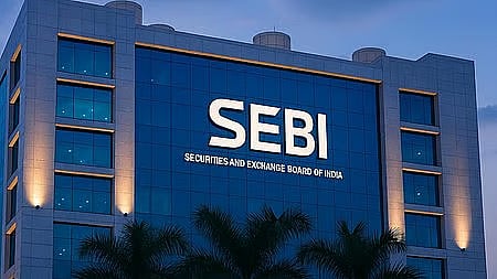 'पंप-अँड-डम्प' गैरव्यवहार: SEBI कडून २२१ संस्थांवर ७ वर्षांपर्यंत बंदी, सूत्रधार हनिफ शेखला १० कोटींचा दंड