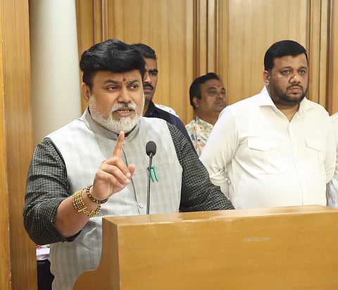 लंडनमध्ये होणार ‘वैश्विक मराठी भाषा केंद्र’; मुंबईतील मराठी भाषा भवन २०२७ पर्यंत, उदय सामंत यांची माहिती 