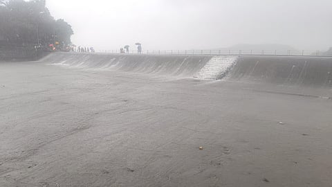 पावसाने पाठ फिरवल्याने चिंतेचे ढग; मुंबईला पुरवठा करणाऱ्या धरणातील पाणीसाठ्यात किंचित घट