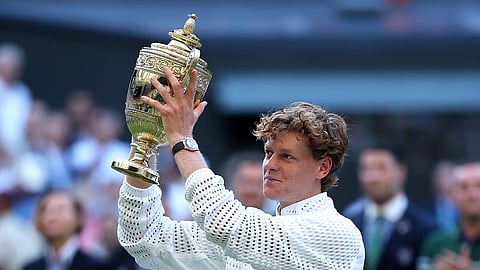 Wimbledon 2026 : इटलीचा सिनर सलग दुसऱ्यांदा विम्बल्डनचा सिकंदर; अंतिम फेरीत झ्वेरेव्हवर चार सेटमध्ये विजय, महिलांमध्ये लिंडा विजेती