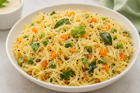 Breakfast Recipe : हेल्दी, टेस्टी आणि झटपट; सकाळच्या नाश्त्यासाठी बनवा शेवई उपमा