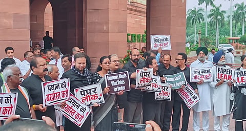 CJP Protest Delhi : संसदेच्या दोन्ही सभागृहांमध्ये जोरदार गदारोळ!