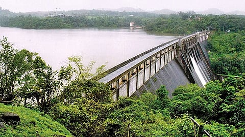 Shahapur : भातसा वाहू लागले; मुंबईकरांची चिंता मिटली